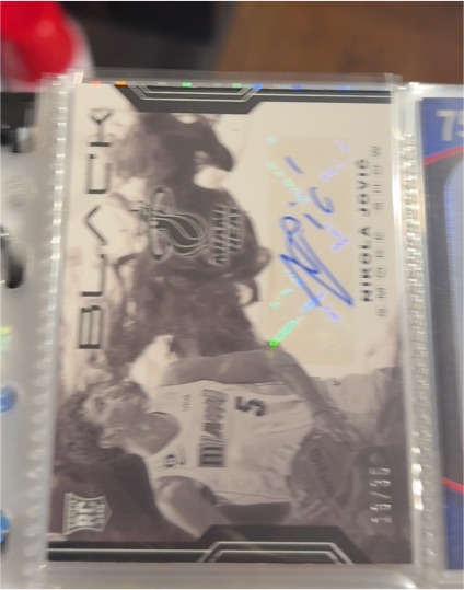 2022-23 Panini Black Smoke Show Signatures Nikola Vucevic — front