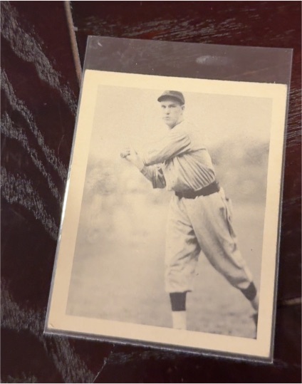 1939 Play Ball #55 Arky Vaughan — front
