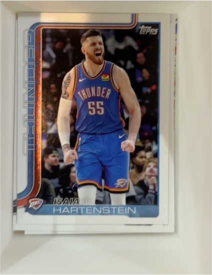 2025-26 Topps #120 Isaiah Hartenstein — front