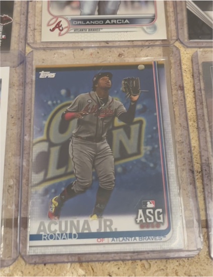 2019 Topps Update #US220 Ronald Acuna Jr. — front