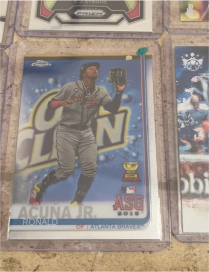 2019 Topps Chrome Update #81 Ronald Acuna Jr. — front
