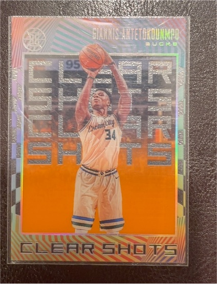 2019-20 Panini Illusions #15 Giannis Antetokounmpo Clear Shots Orange — front