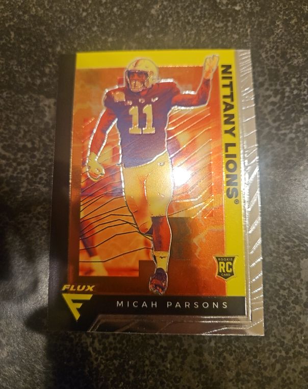 2021 Panini Chronicles Draft Picks Flux #227 Micah Parsons — front