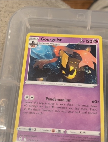2021 Pokémon Evolving Skies #077 Gourgeist — front