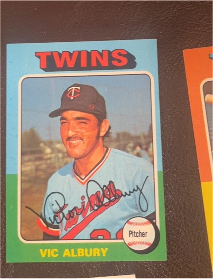 1975 Topps #368 Vic Albury — front