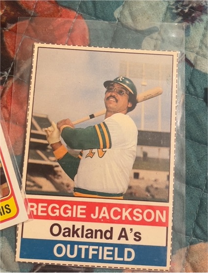 1976 Hostess #146 Reggie Jackson — front