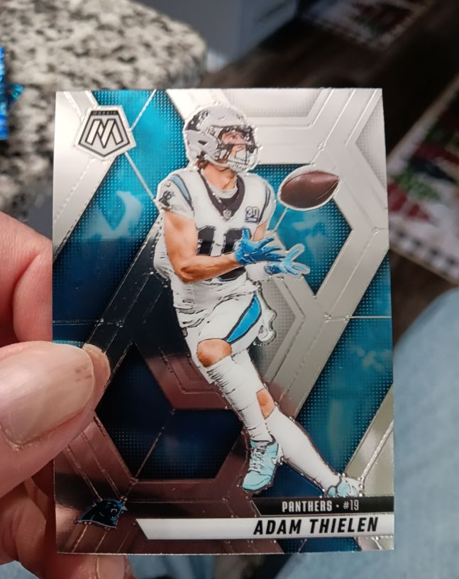 2025 Panini Mosaic #19 Adam Thielen — front