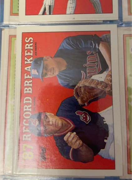 1988 Topps #5 Phil Niekro / Joe Niekro 87 Record Breakers — front