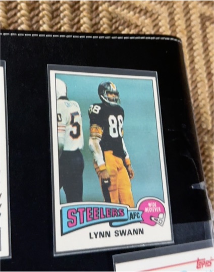 1975 Topps #282 Lynn Swann — front