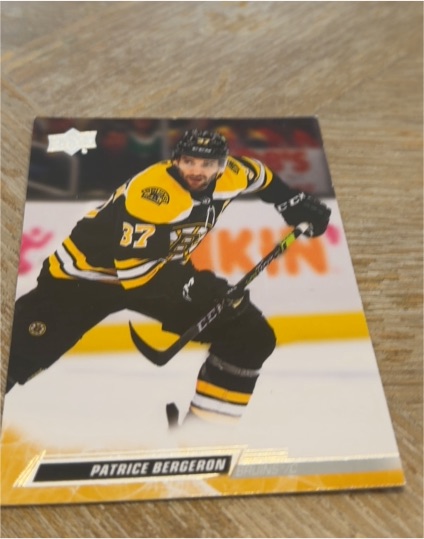 2022-23 Upper Deck Series 1 #139 Patrice Bergeron — front