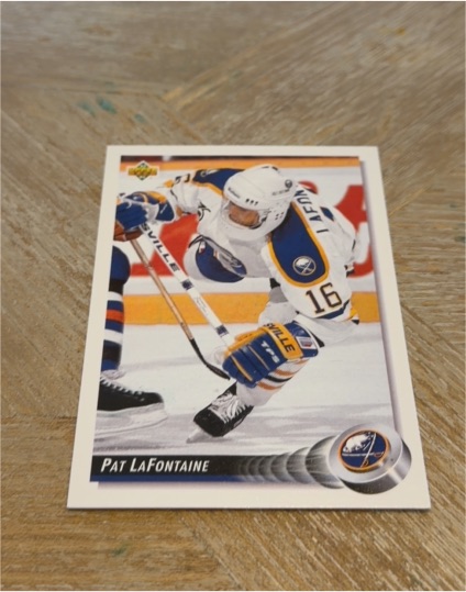 1992-93 Upper Deck #165 Pat LaFontaine — front