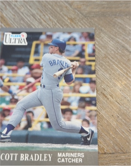 1991 Fleer Ultra Scott Bradley — front