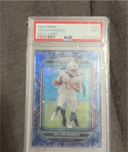 2022 Panini Prizm #181 Jaylen Waddle Navy Camo — front