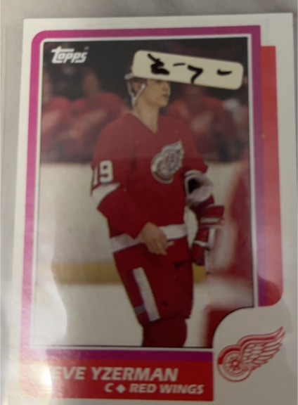 1986-87 Topps #11 Steve Yzerman — front