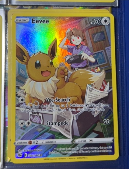 2022 Pokémon Brilliant Stars Trainer Gallery #TG11/TG30 Eevee — front