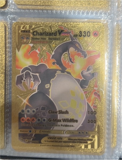 2020 Pokémon #107 Charizard VMAX — front
