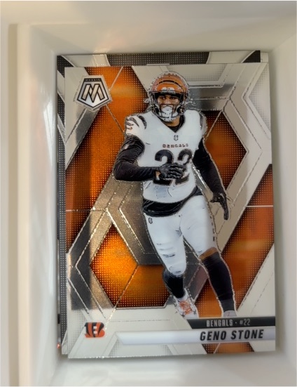2020 Panini Mosaic #22 Geno Stone — front
