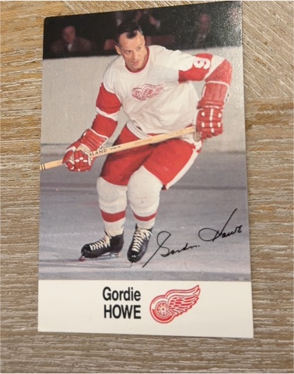 1988-89 Esso All-Stars Hockey Card Gordie Howe — front