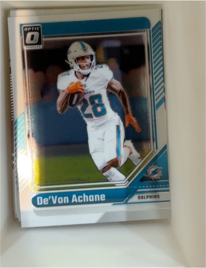 2024 Panini Donruss Optic #122 De'Von Achane Miami Dolphins — front