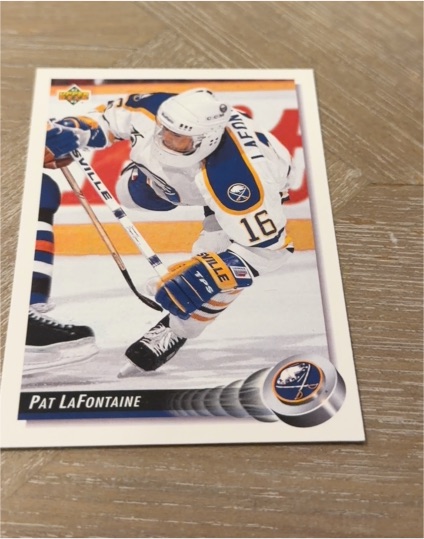1992-93 Upper Deck Hockey #165 Pat LaFontaine — front