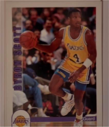 1992-93 Hoops #111 Byron Scott — front