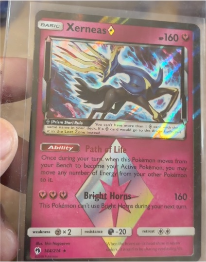 2018 Pokémon Lost Thunder #144 Xerneas Prism Star — front