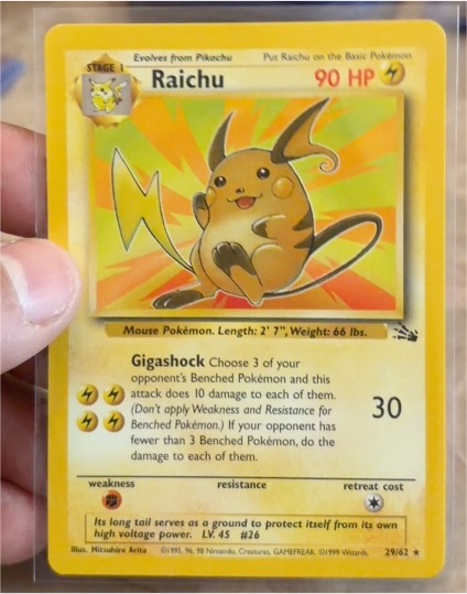 1999 Pokémon TCG Fossil #29 Raichu — front