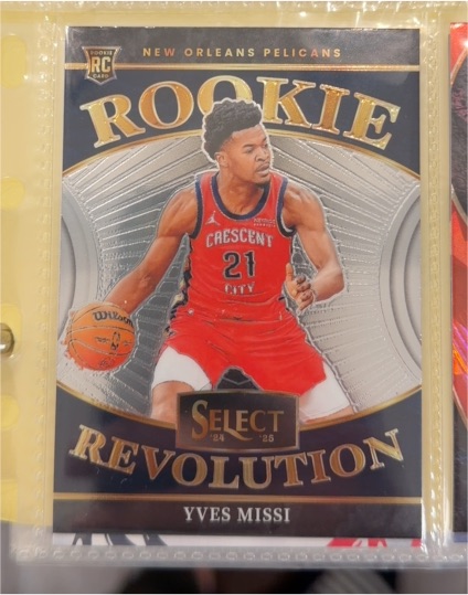 2024-25 Panini Select #4 Yves Missi Rookie Revolution — front