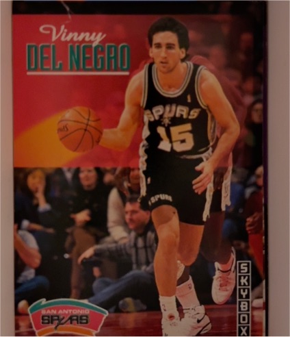 1992-93 SkyBox #380 Vinny Del Negro — front