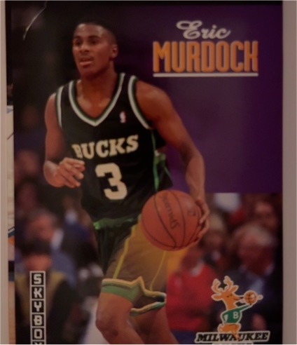 1992-93 SkyBox #366 Eric Murdock Milwaukee Bucks — front