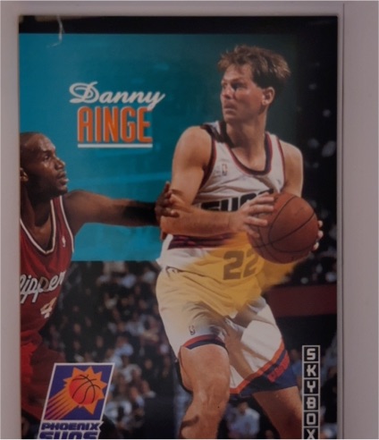 1992-93 SkyBox #388 Danny Ainge — front