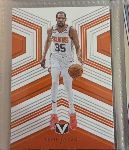 2022-23 Panini Chronicles Vertex #195 Kevin Durant — front