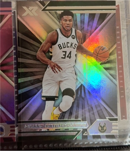 2021-22 Panini Chronicles XR #393 Giannis Antetokounmpo — front