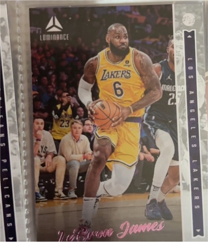 2021-22 Panini Chronicles Luminance #259 LeBron James — front
