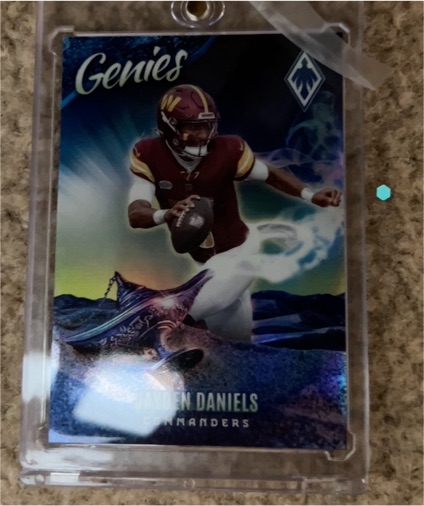 2025 Panini Phoenix #9 Jayden Daniels — front