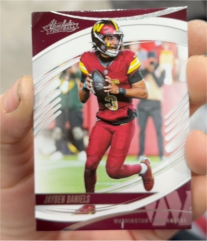 2025 Panini Absolute #44 Jayden Daniels — front