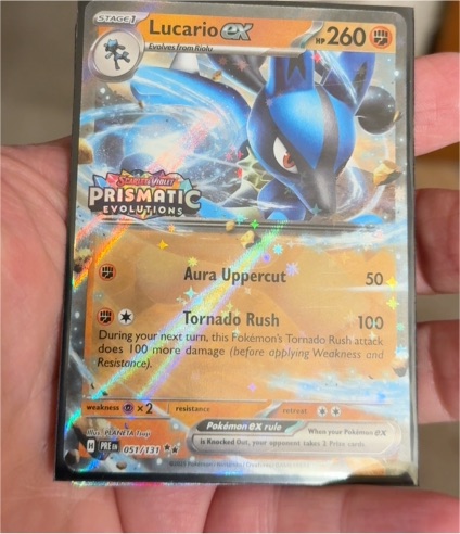 2023 Pokémon Scarlet & Violet Prismatic Evolutions #051 Lucario ex — front