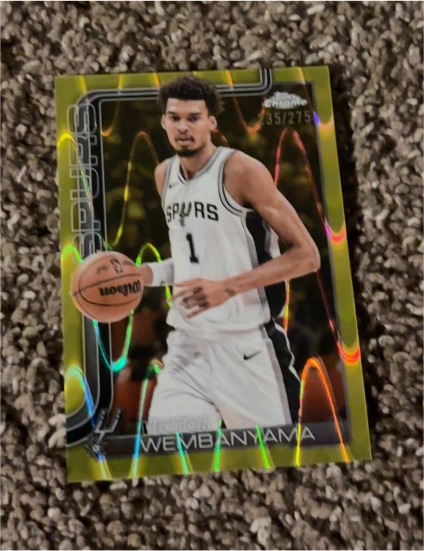 2025-26 Topps Chrome #221 Victor Wembanyama — front
