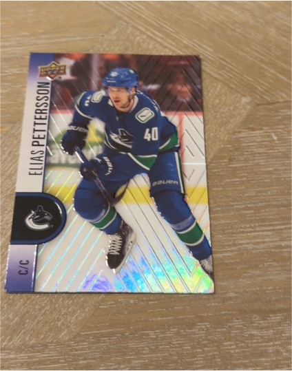 2022-23 Upper Deck Tim Hortons #40 Elias Pettersson — front