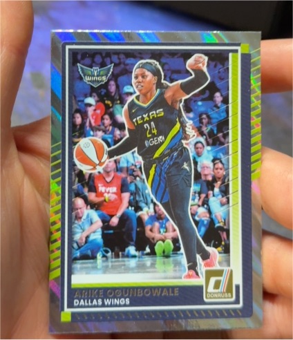 2025 Donruss WNBA #39 Arike Ogunbowale — front
