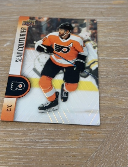 2022-23 Upper Deck Tim Hortons #114 Sean Couturier — front