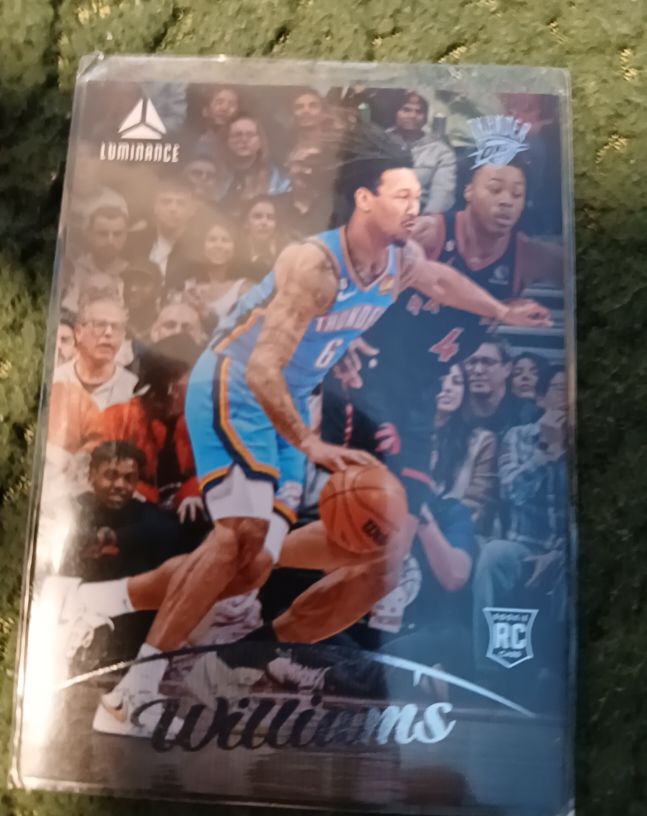 2022-23 Panini Chronicles Luminance #163 Jaylin Williams — front
