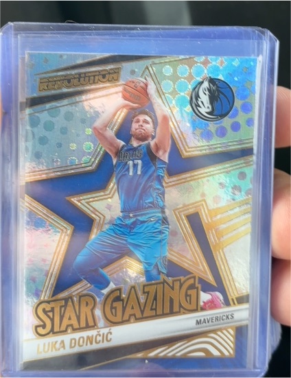 2024-25 Panini Revolution #9 Luka Dončić Star Gazing — front