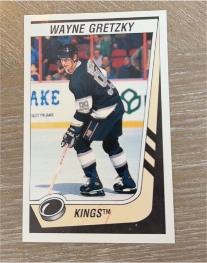 1989-90 Panini Stickers #87 Wayne Gretzky — front
