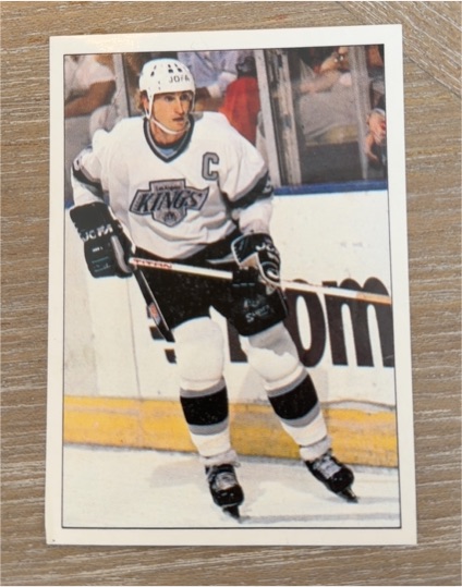 1990-91 Panini Stickers #332 Wayne Gretzky — front