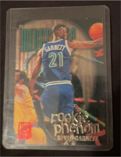 1995-96 Fleer Rookie Phenom Hot Pack #1 Kevin Garnett — front