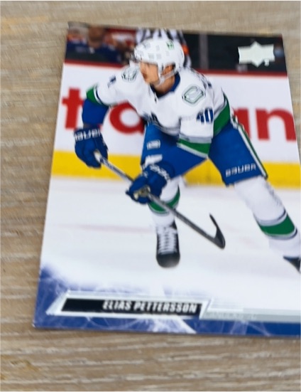 2022-23 Upper Deck #425 Elias Pettersson — front