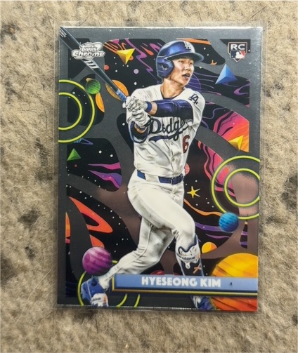 2025 Topps Chrome Cosmic #181 Hyeseong Kim — front