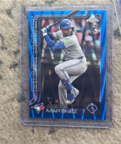 2025 Topps Chrome #105 Orelvis Martinez — front