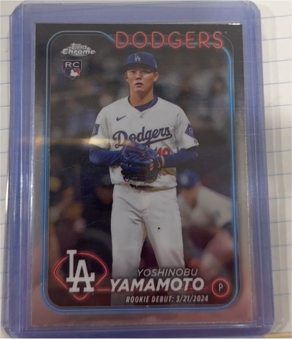 2024 Topps Chrome Update #USC108 Yoshinobu Yamamoto — front